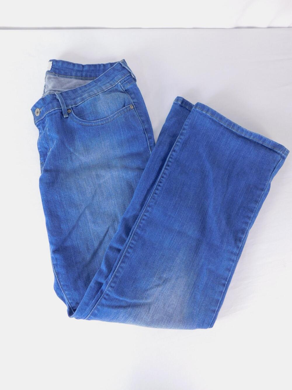 Levi's Bold Curve Boot Jeans Womens 16W Blue Medium Wash Bootcut Stretch Denim